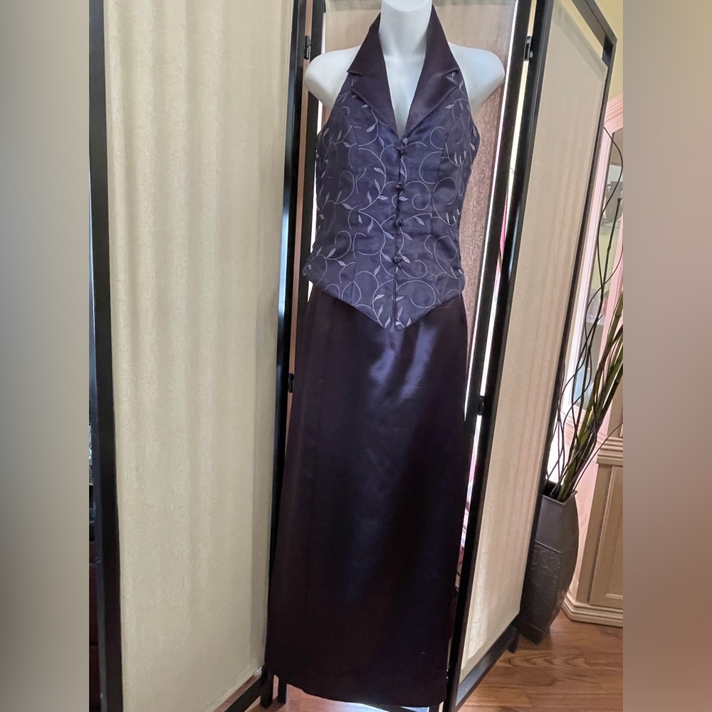 🌺⬇️ 62.00 ⬇️🌺. Elegant Purple Occasion Dress